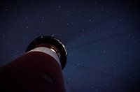 A peak into the night