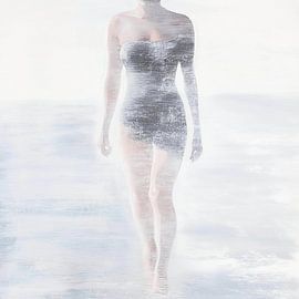 Verträumte Frauenfigur verschmilzt mit Licht von Color Square