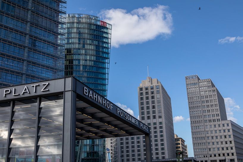 Berlin - Potsdamer Platz Station by t.ART