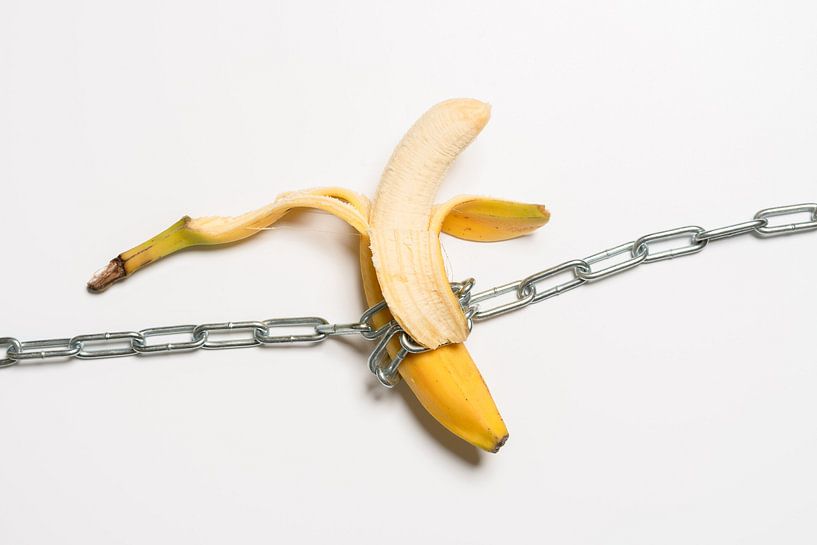 Banana on the chain by Laura Loeve