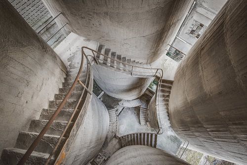 Staircase with four Pillars by Perry Wiertz