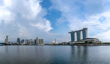 De baai van Singapore. van Floyd Angenent