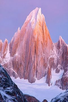 Bergtop in het ochtendlicht - natuurfoto van Poster Art Shop