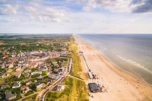 Bergen aan Zee aus der Luft von Droninger