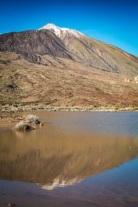 Teide volcano in the mirror by Martin Wasilewski