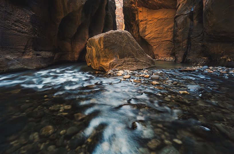 The unmovable rock by Loris Photography