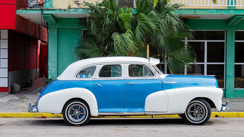Amerikanischer Oldtimer, 1947 Chevrolette Stylemaster Sedan von Joes van Asten