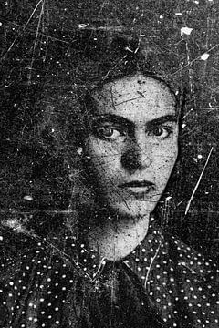 Frida - CREATIVE SCARS van MIXED