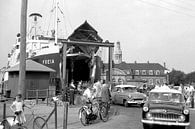 1952 - Ferry Holiday von Timeview Vintage Images Miniaturansicht