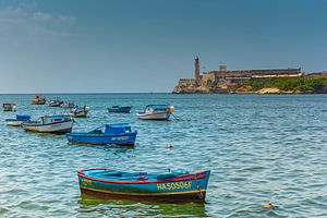 Bateaux de pêche dans le port de La Havane, Cuba sur Christian Schmidt
