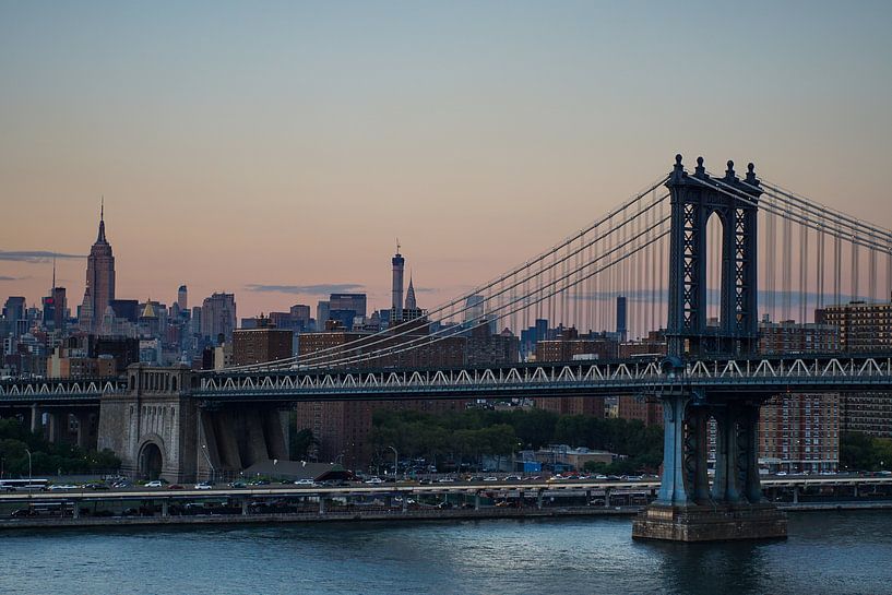 Manhattan by Hello Pompoyo