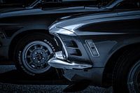 Ford Mustang zwart wit close up