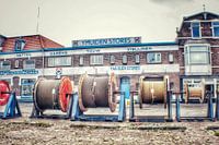 Katrollen op de kade van IJmuiden