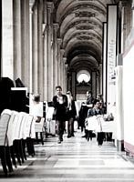 Paris, Cafe Marly im Louvre Museum.