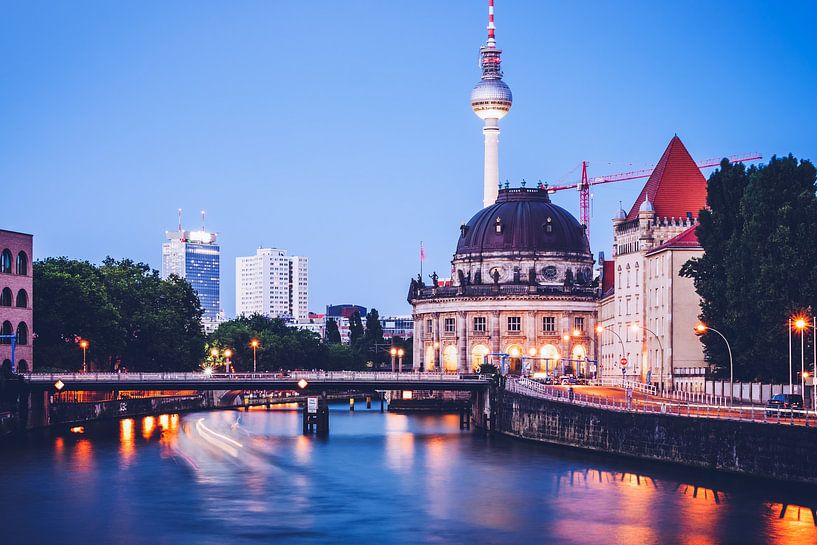 Berlin - Bode-Museum / Blick über die Spree von Alexander Voss