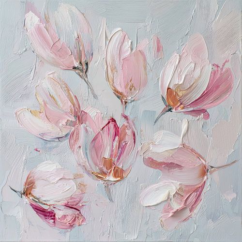 Abstraktes Stillleben mit rosa Magnolienblüten