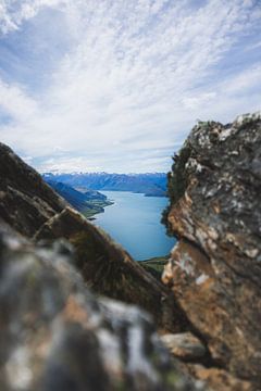 Isthmus Peak: The Roof of New Zealand by Ken Tempelers