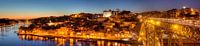 Ponte Dom Luis I en Old Town Ribeira in Abendd�mmerung, Porto, district Porto, Portugal, Europa I Po van Torsten Krüger thumbnail