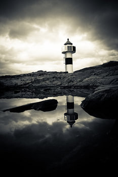 Entre le ciel et son reflet