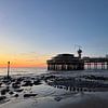 Scheveningen Anlegestelle Den Haag Sonnenuntergang von TheXclusive Art