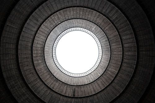 Tour de refroidissement abandonnée à Charleroi