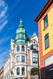 View of historic buildings in Oslo, Norway by Rico Ködder