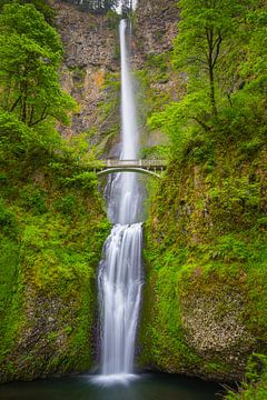 Multnomah Falls, Oregon, United States. by Henk Meijer Photography