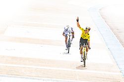 Wout wins Paris–Roubaix