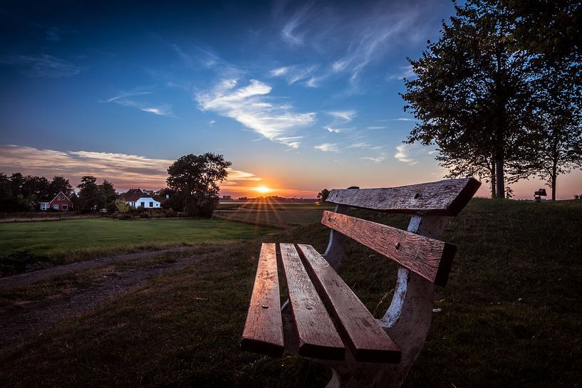Please take a seat and enjoy by Ronnie Schuringa