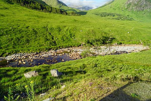 Het kleurrijke Glen Etive in Schotland.