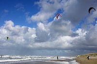 Kitesurfing