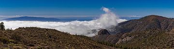 View above the clouds to La Gomera by Alexander Wolff