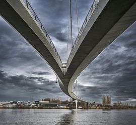 Nescio bicycle bridge by Peter Bartelings