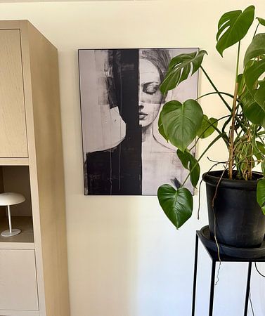 Portrait moderne et abstrait en noir et blanc