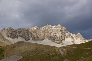 Crête montagneuse autour de la frontière franco-italienne