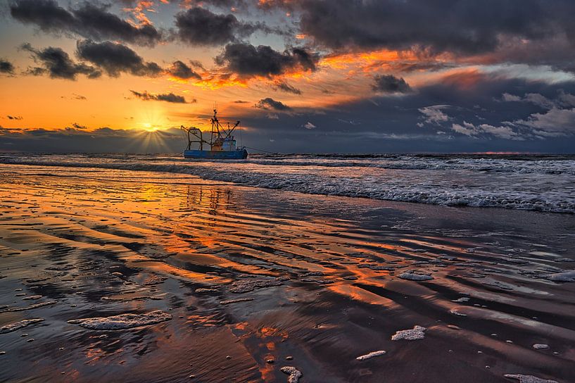 IJM22 at sunset by peterheinspictures