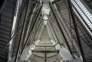 Cage d'escalier en construction métallique sur Werner Lerooy