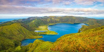 Lagoa de Fogom panorama van Antwan Janssen