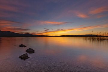 Dromerige zonsondergang aan de Kochelsee van Teresa Bauer