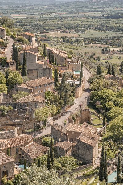 The medieval village of Gordes in southern France by Henrike Schenk