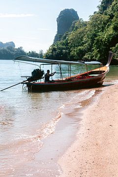 Thailand khao lak reisfotografie vissers boot van Lindy Schenk-Smit