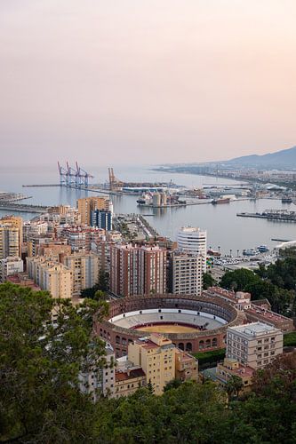 Malaga au coucher du soleil depuis le Mirador de Gibralfaro