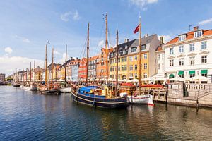 Nyhavn in Kopenhagen van Werner Dieterich