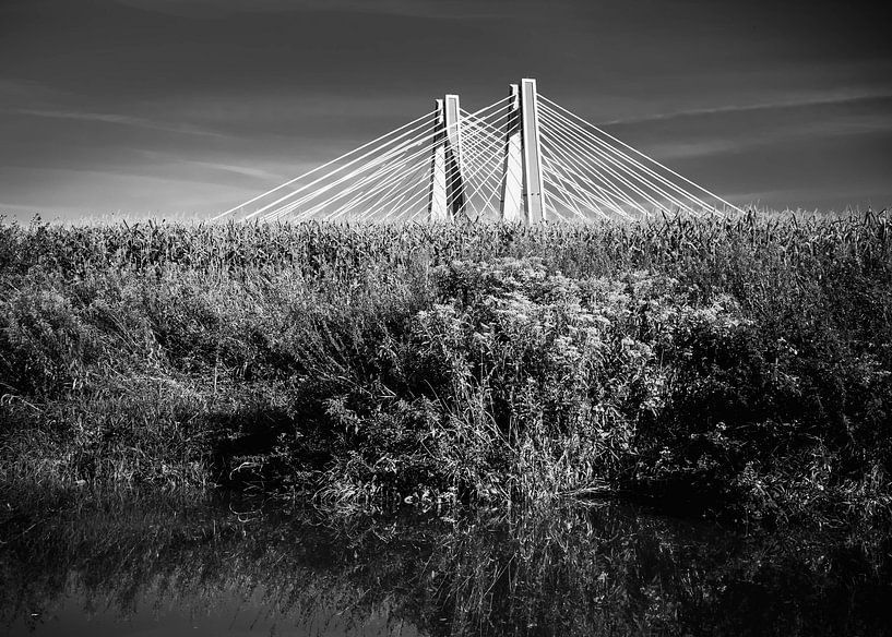 Brücke auf der Weichsel Krakau Schwarzweißfotografie by JBJart Justyna Jaszke