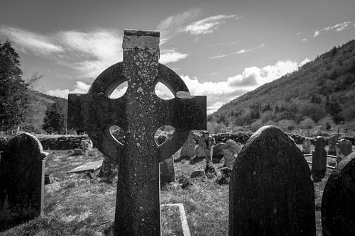 Pierres tombales au soleil III