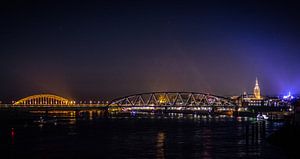 Nijmegen @ Night van Mario Kuijpers