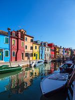 Bunte Gebäude auf der Insel Burano bei Venedig