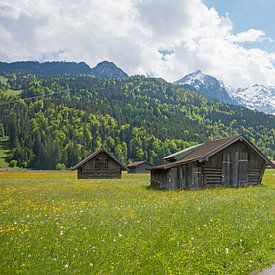 Wander- und Radweg von Garmisch nach Grainau, Oberbayern. von SusaZoom