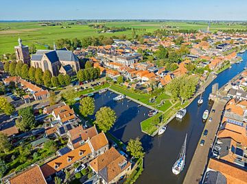 Luchtfoto van het historische stadje Workum in Friesland Nederland van Eye on You
