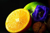 Stilleven fruit en bloemen